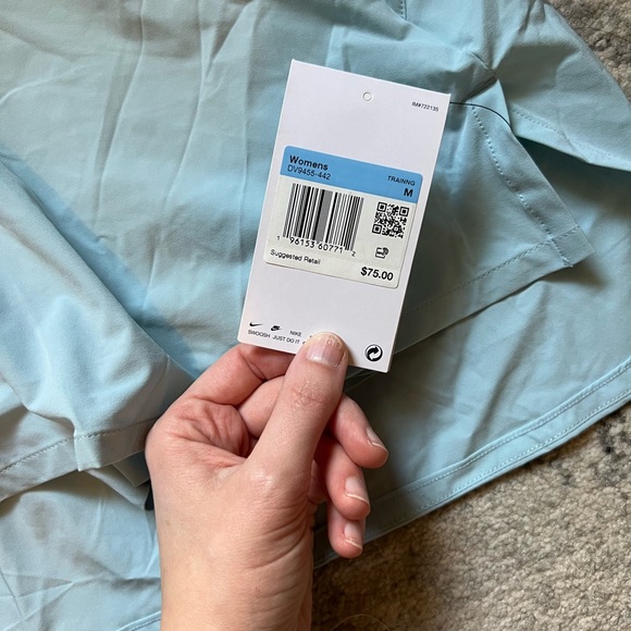 NWT Nike Women’s Dri Fit Bliss Midi Rise Training Skort Size Medium - Picture 4 of 9